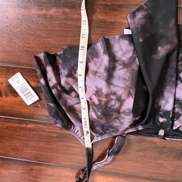 New Torrid Tie Dye V Flounce Bikini Top Purple Women size 3X Tankini Hankerchief - Picture 9 of 10